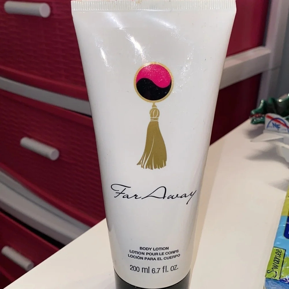 Far Away Avon body  lotion - Picture 2 of 8
